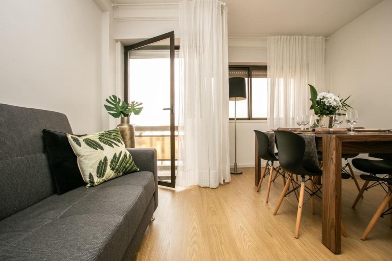 Aposentus - Elegant Functionality Porto Downtown Apartamento Exterior foto