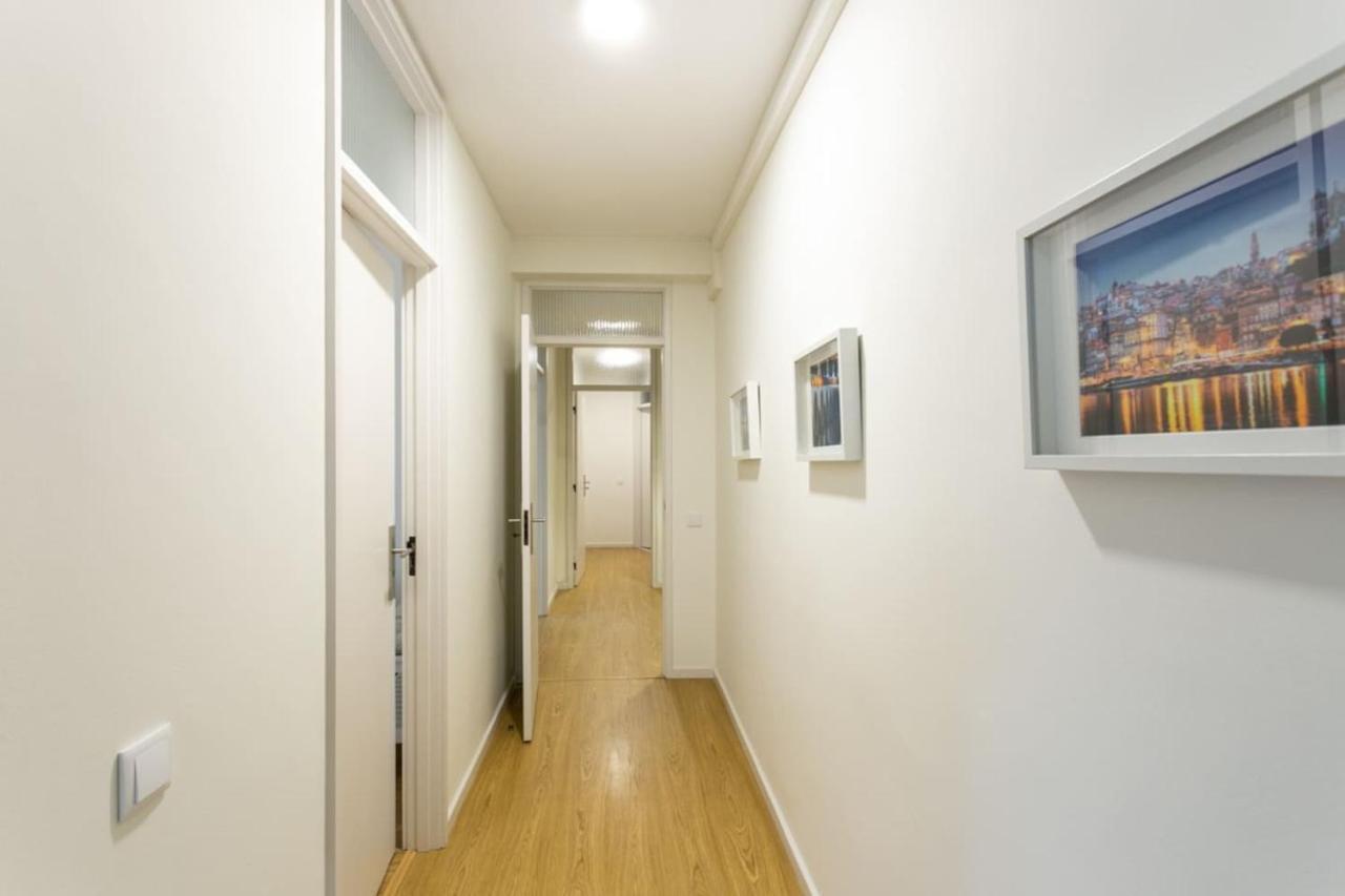 Aposentus - Elegant Functionality Porto Downtown Apartamento Exterior foto